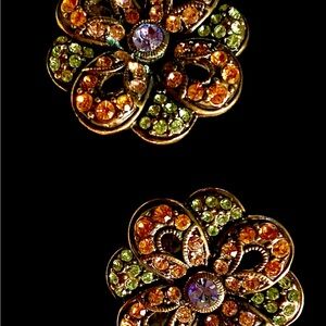 Vintage Kathy Levine LA VINTAGE Bronze tone Post Earrings Flowers Crystals